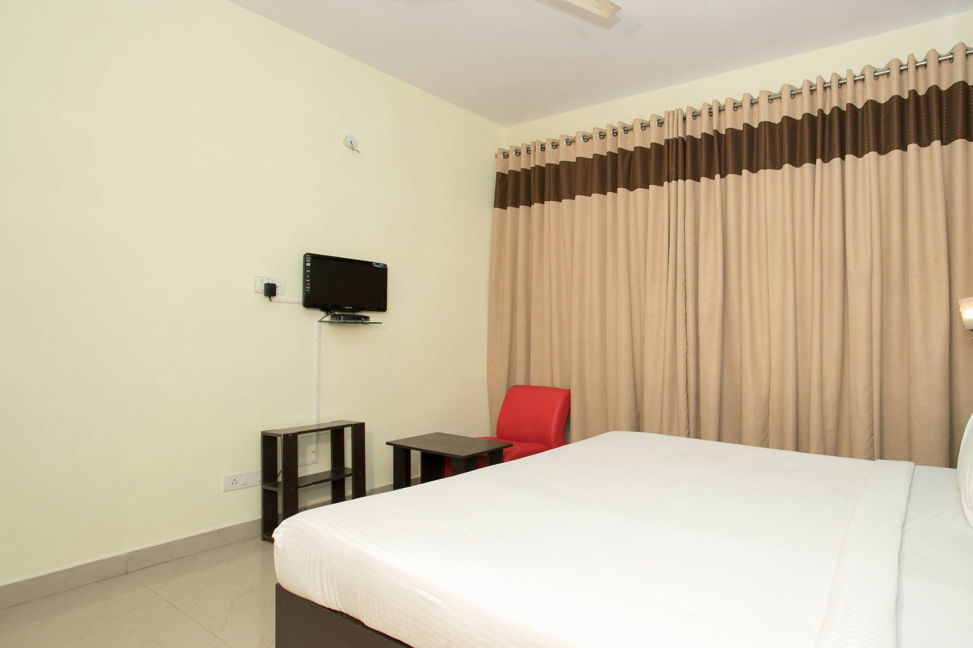 Oyo 10378 Hotel Hibiscus Mayflower バンガロール エクステリア 写真