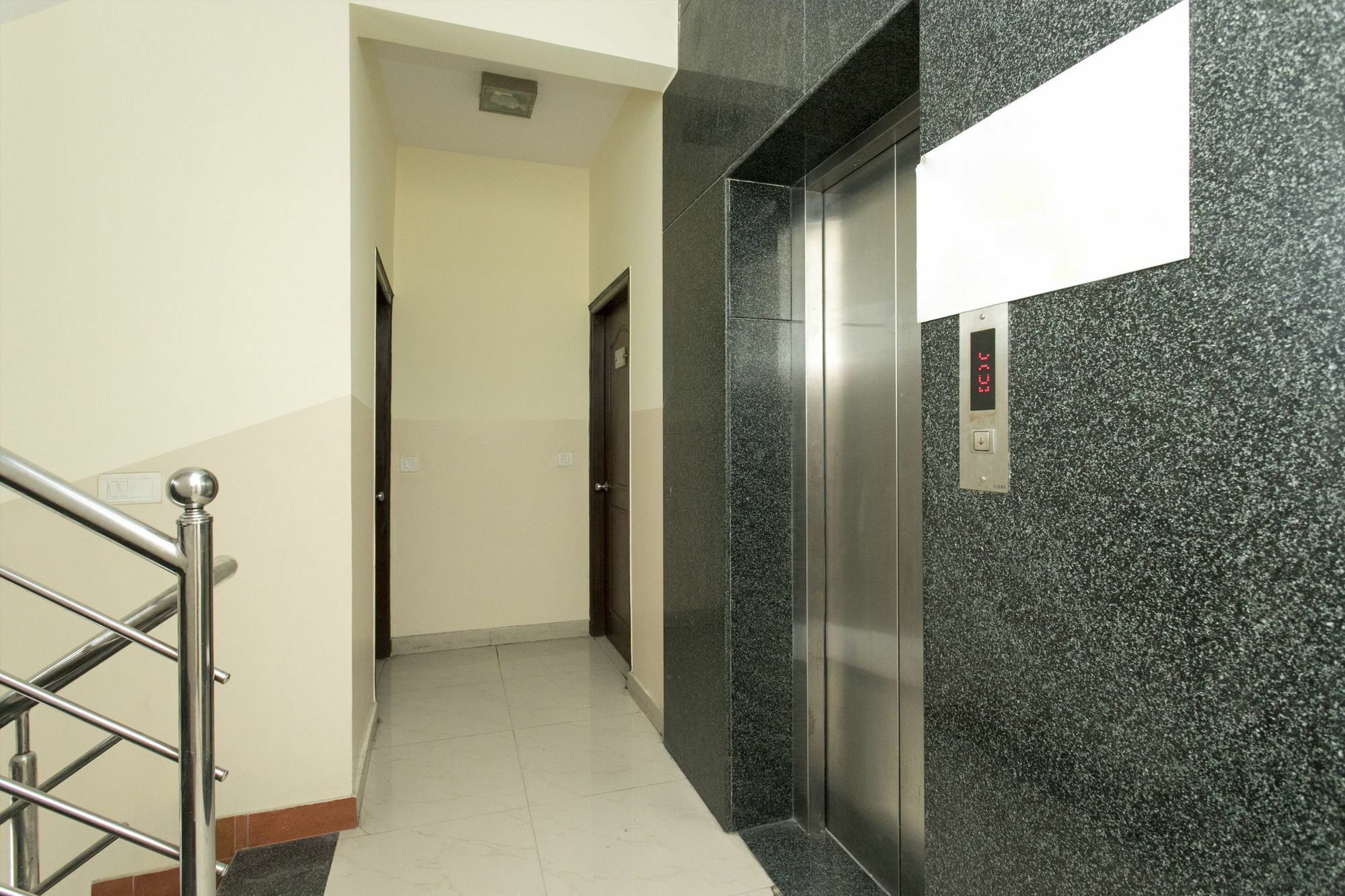 Oyo 10378 Hotel Hibiscus Mayflower バンガロール エクステリア 写真